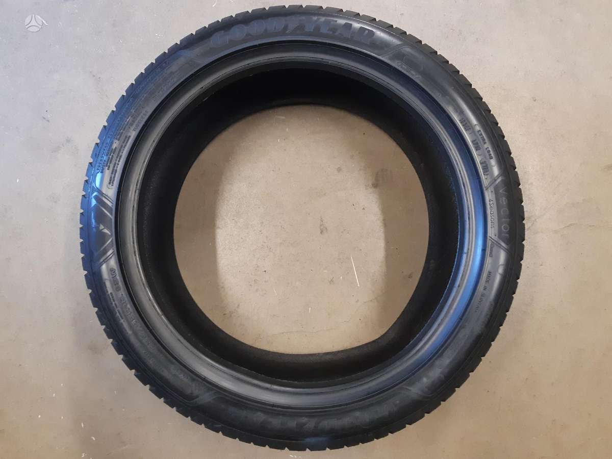 Goodyear 2024m 95% Vector4S GEN-3, winter 225/45 R18