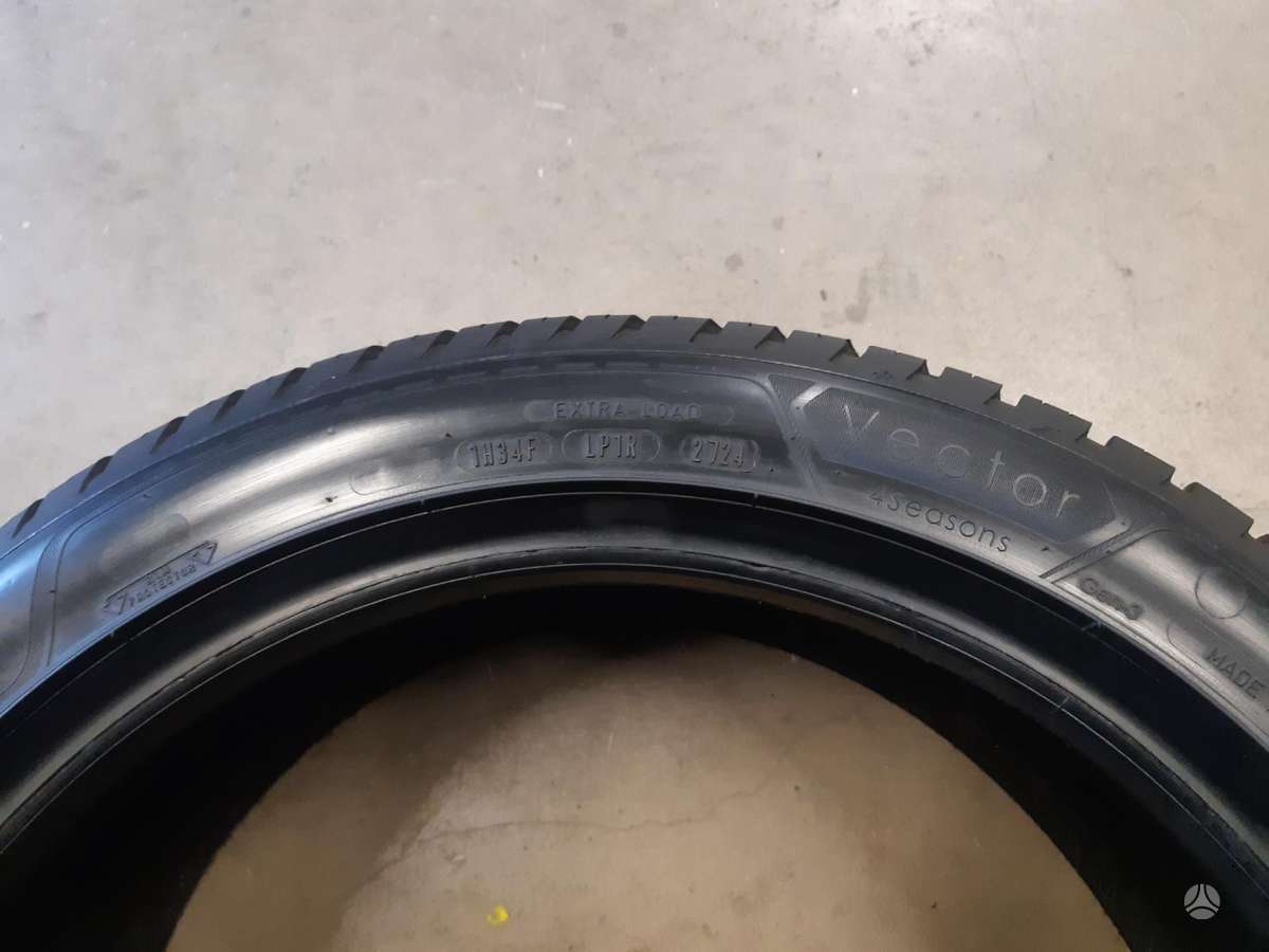 Goodyear 2024m 95% Vector4S GEN-3, winter 225/45 R18