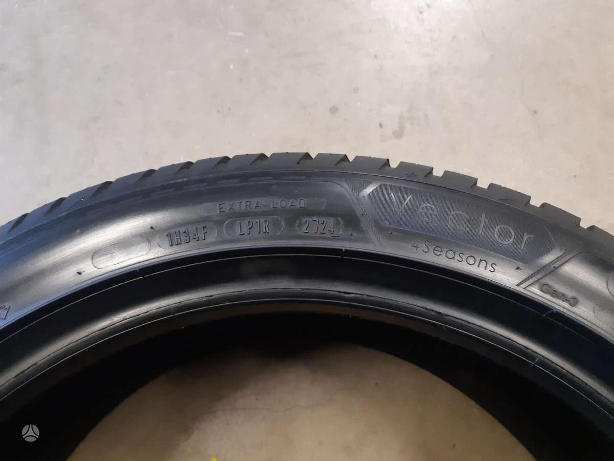 Goodyear 2024m 95% Vector4S GEN-3, winter 225/45 R18