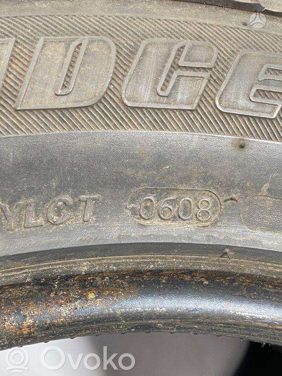 Bridgestone BLIZZAK NORDIC, universalios 225/55 R16