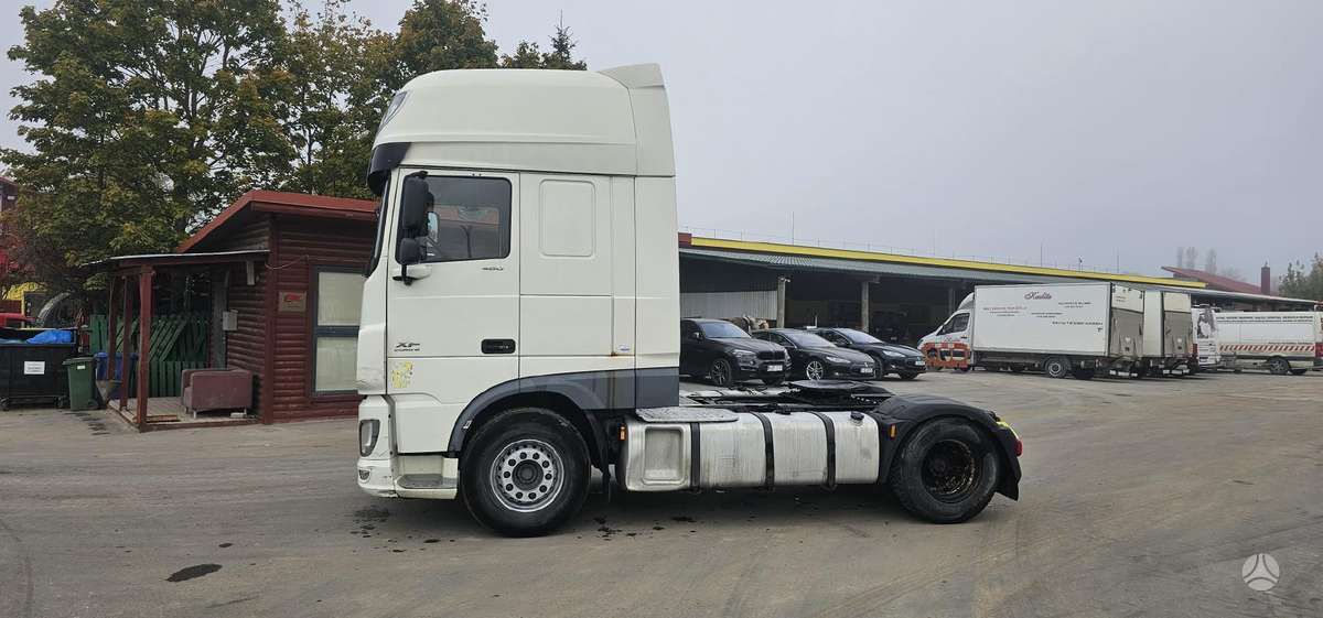DAF XF 460 FT, double sleeper