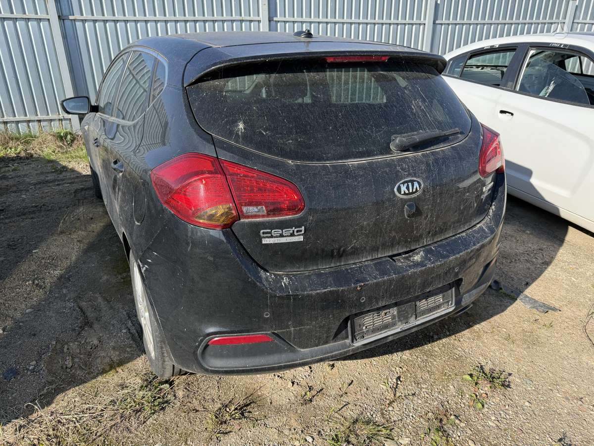 Kia Ceed по частям