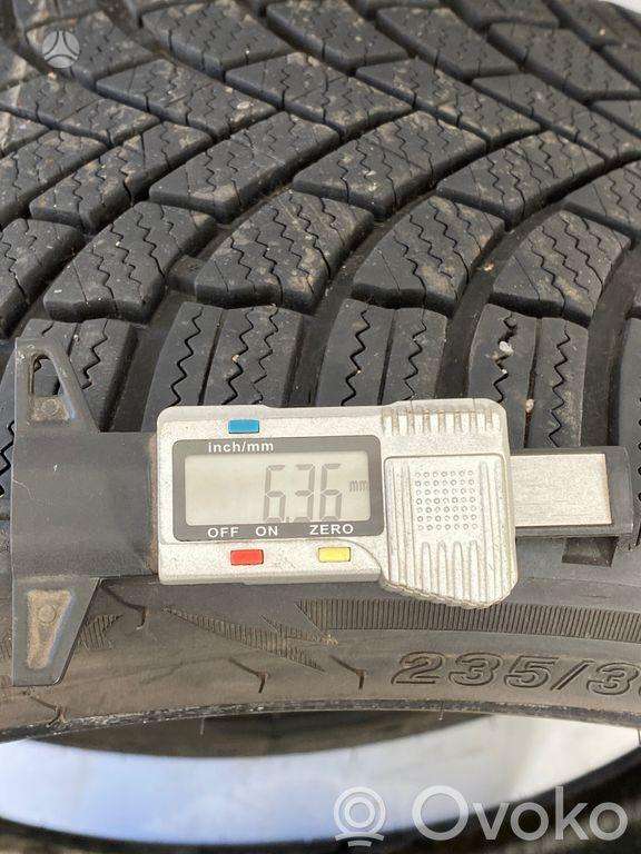 Bridgestone BLIZZAK LM005, universalios 235/35 R19