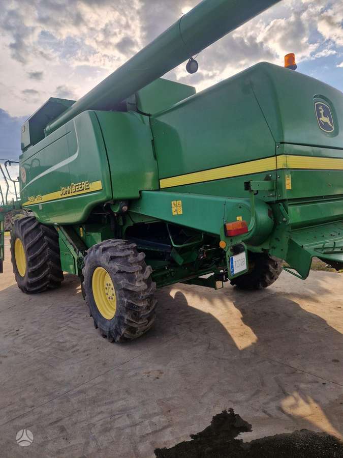 John Deere 9660WTS, kombainai