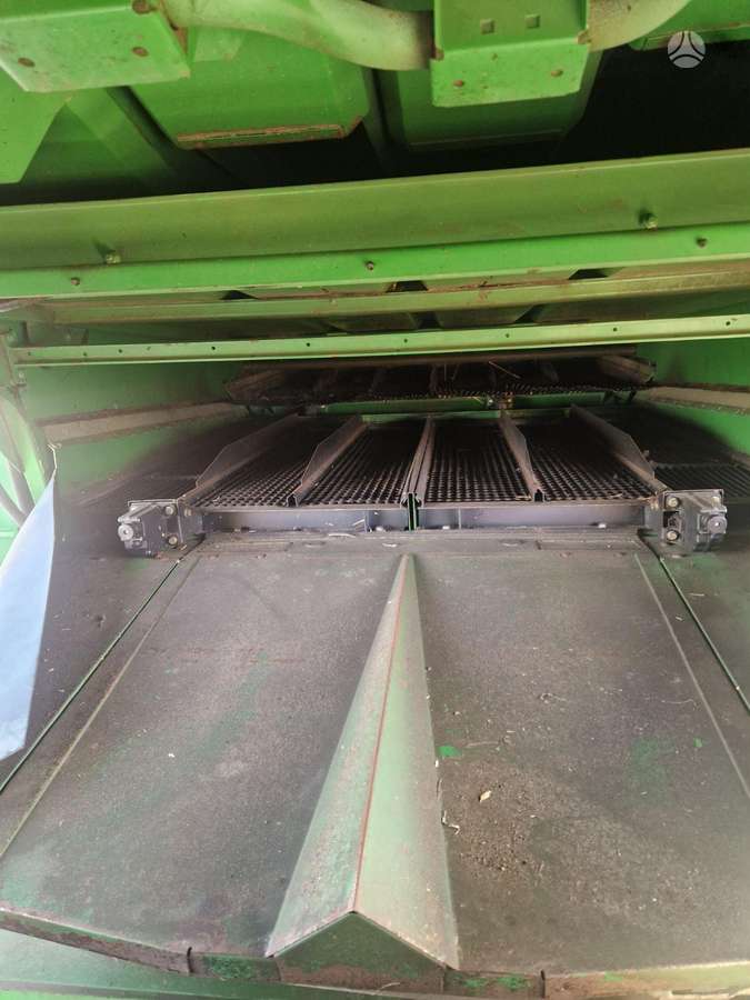 John Deere 9660WTS, kombainai