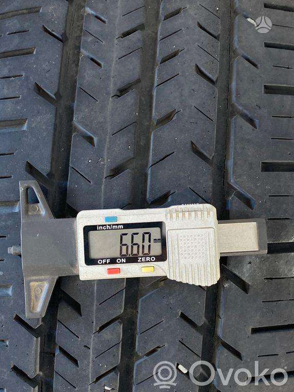 Michelin AGILIS 51, всесезонные 215/65 R15
