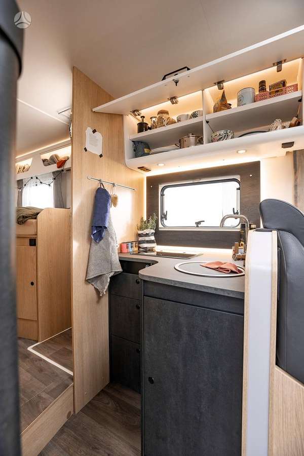 Sunlight T680 Adventure Edition, campers