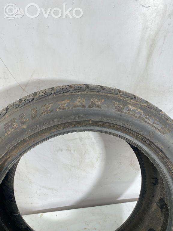 Bridgestone BLIZZAK, всесезонные 225/50 R17