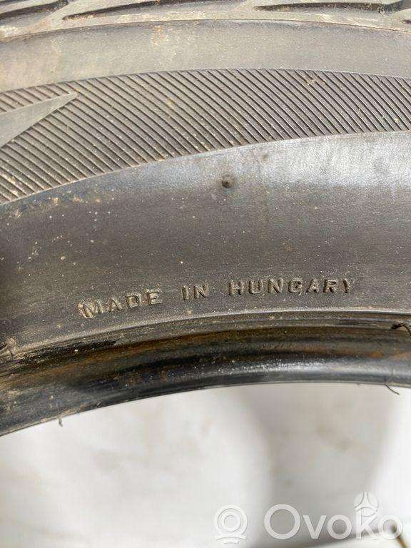 Bridgestone BLIZZAK, universalios 225/50 R17