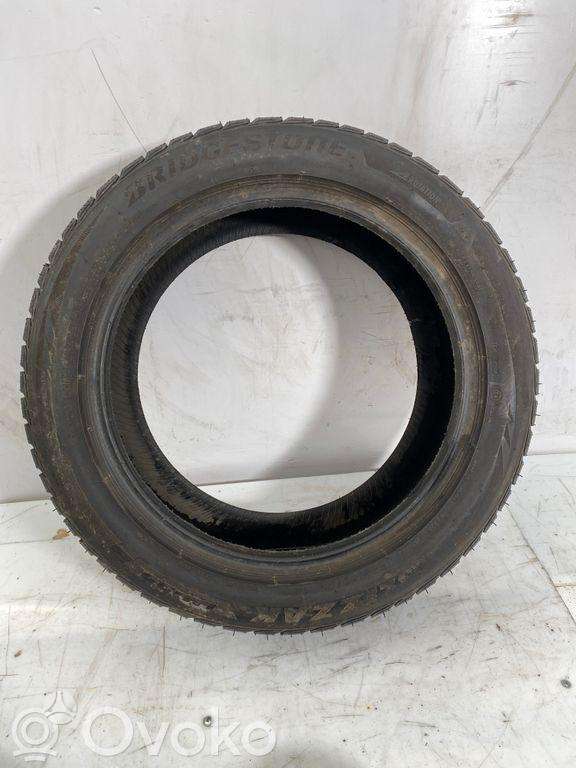 Bridgestone BLIZZAK, всесезонные 225/50 R17