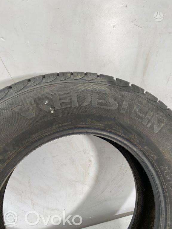Vredestein COMTRAC, universalios 215/75 R16