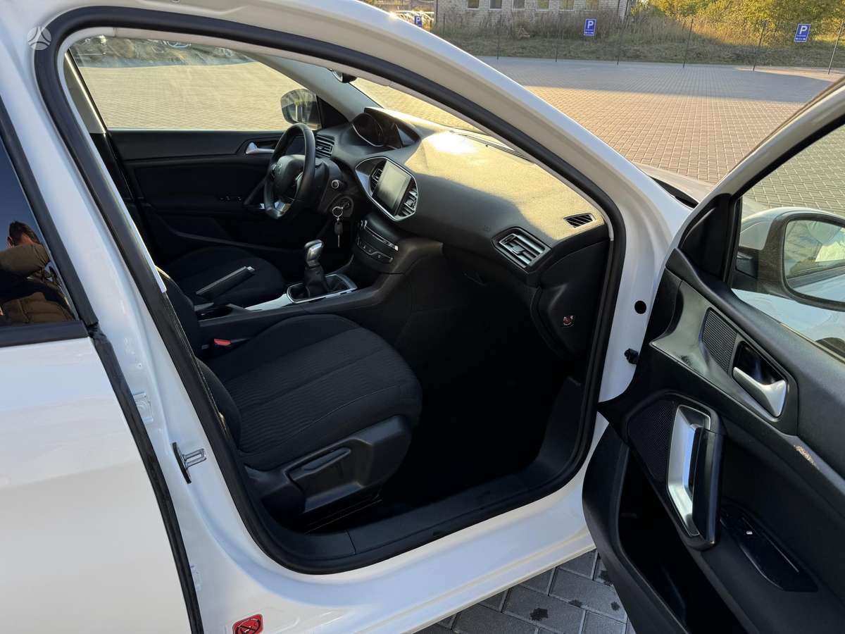 Peugeot 308, 1.6 l., Универсал
