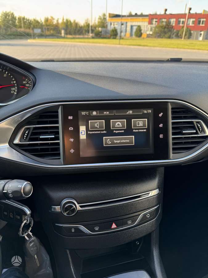 Peugeot 308, 1.6 l., Универсал