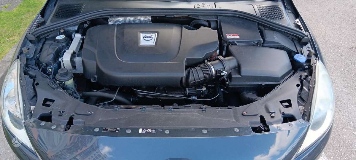 Volvo S60, 2.0 l., Седан