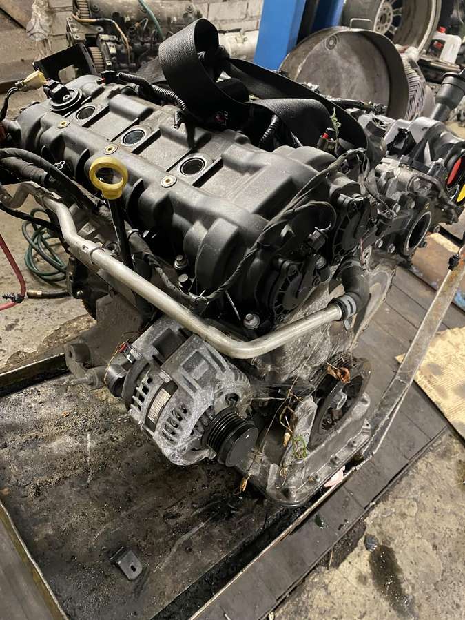 Dodge Challenger engine parts