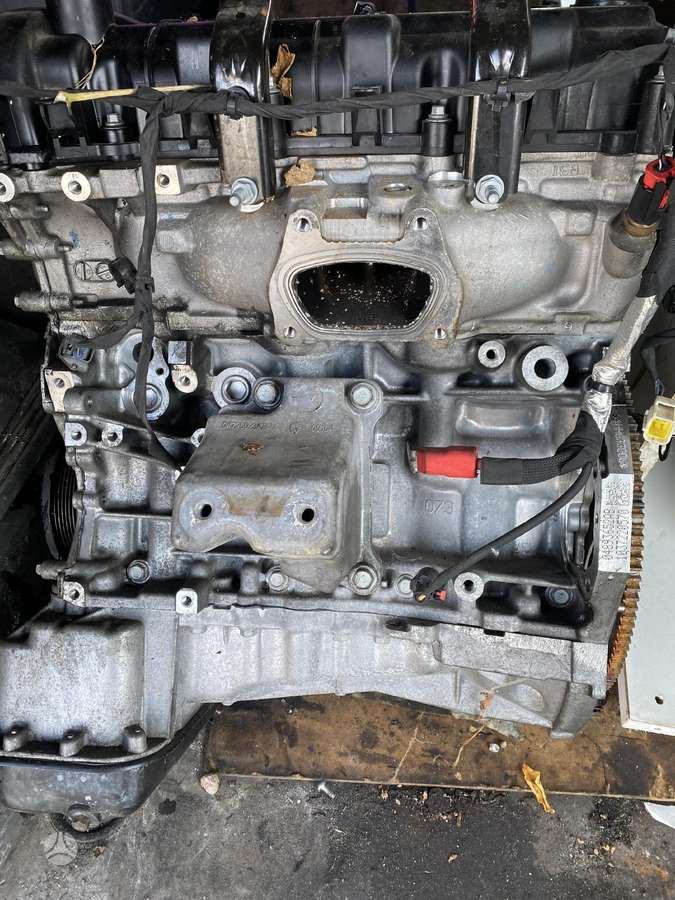 Dodge Challenger engine parts