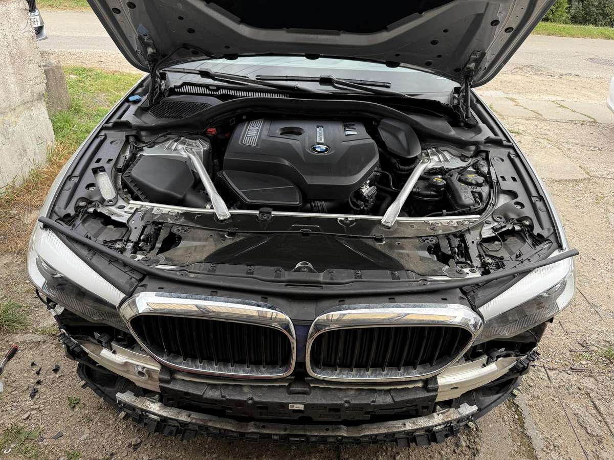 BMW 5 serija lights