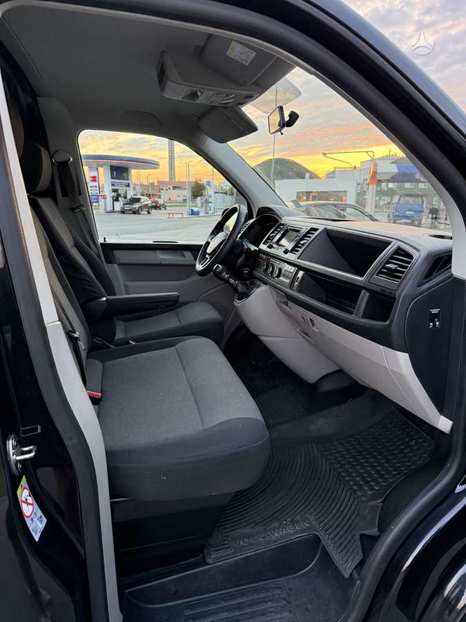 Volkswagen Transporter, cargo van