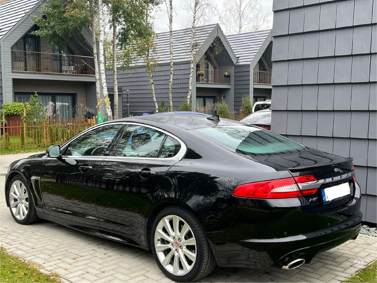 Jaguar XF, 3.0 l., Седан