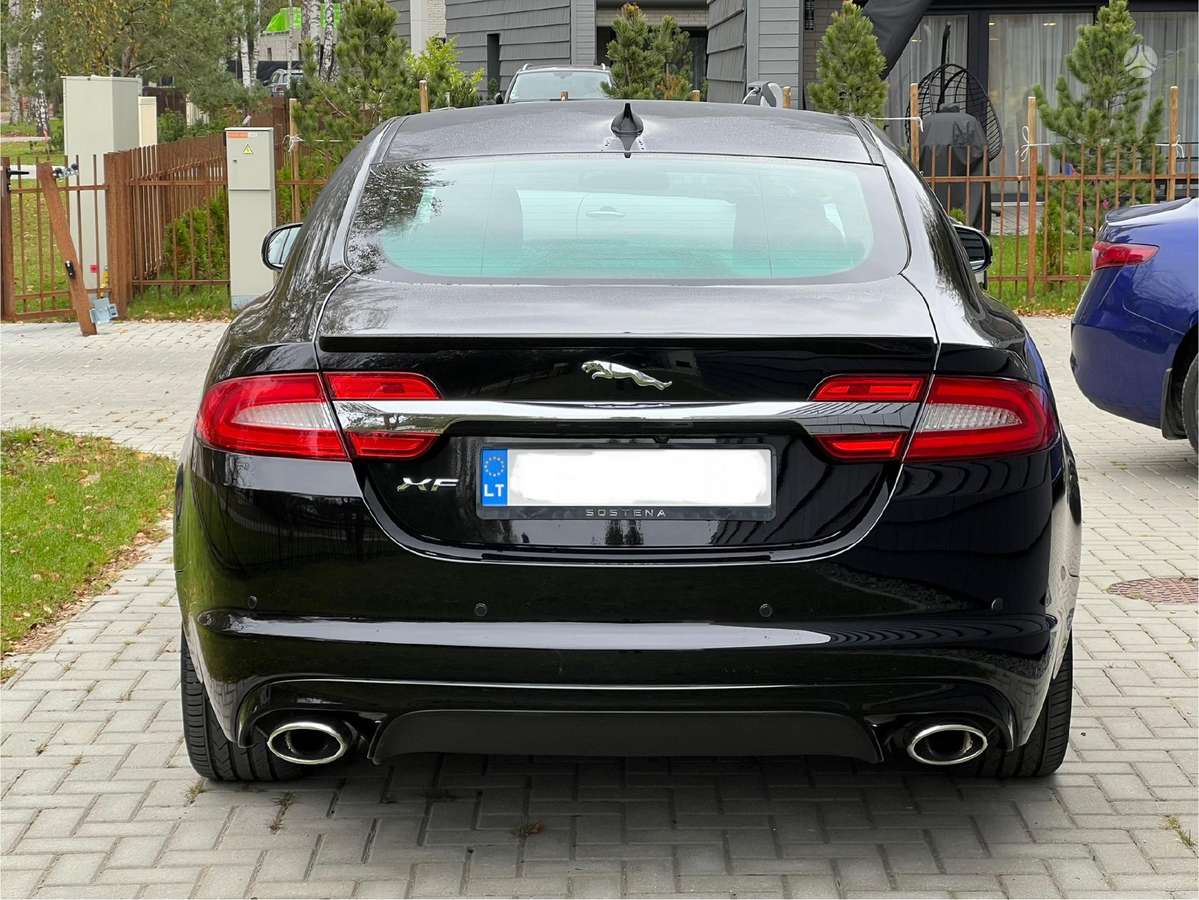 Jaguar XF, 3.0 l., Седан