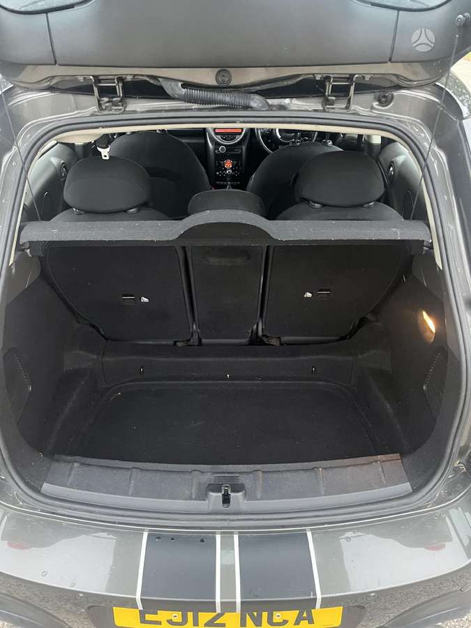 Mini Countryman dalimis. Dalimis