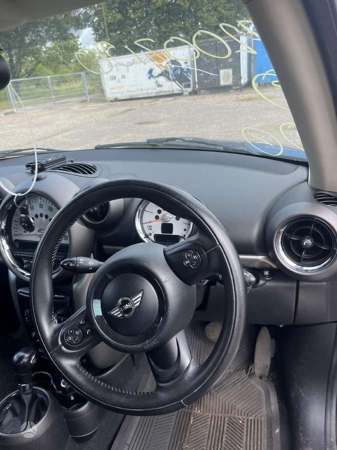 Mini Countryman for parts. Dalimis