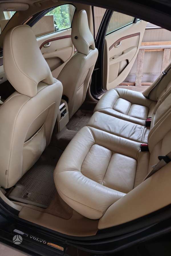 Volvo S80, 3.2 l., Седан