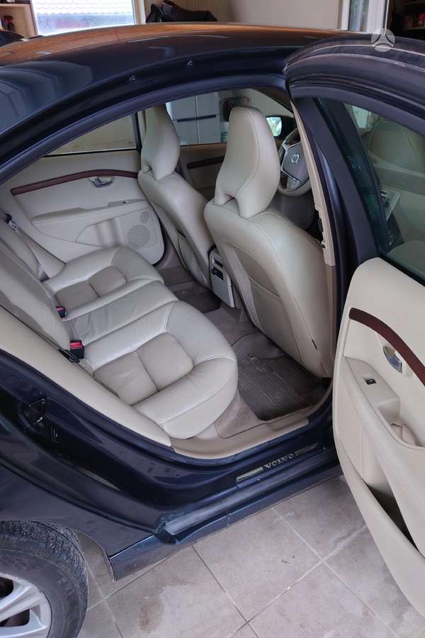 Volvo S80 - 11