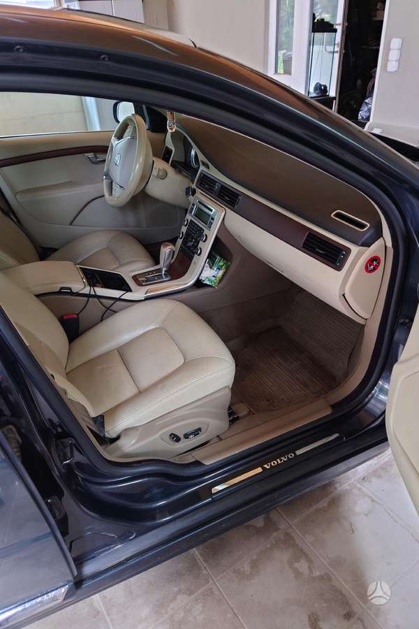 Volvo S80 - 12