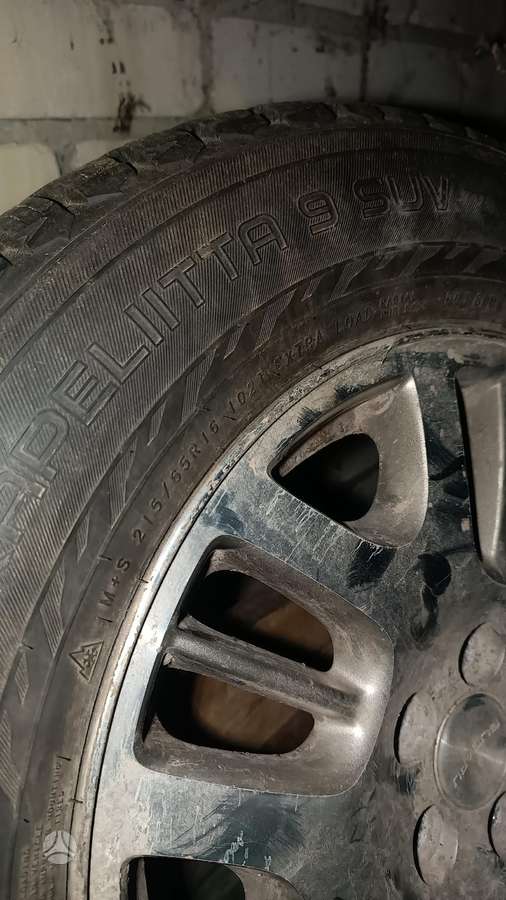 Nokian, universalios 215/65 R16