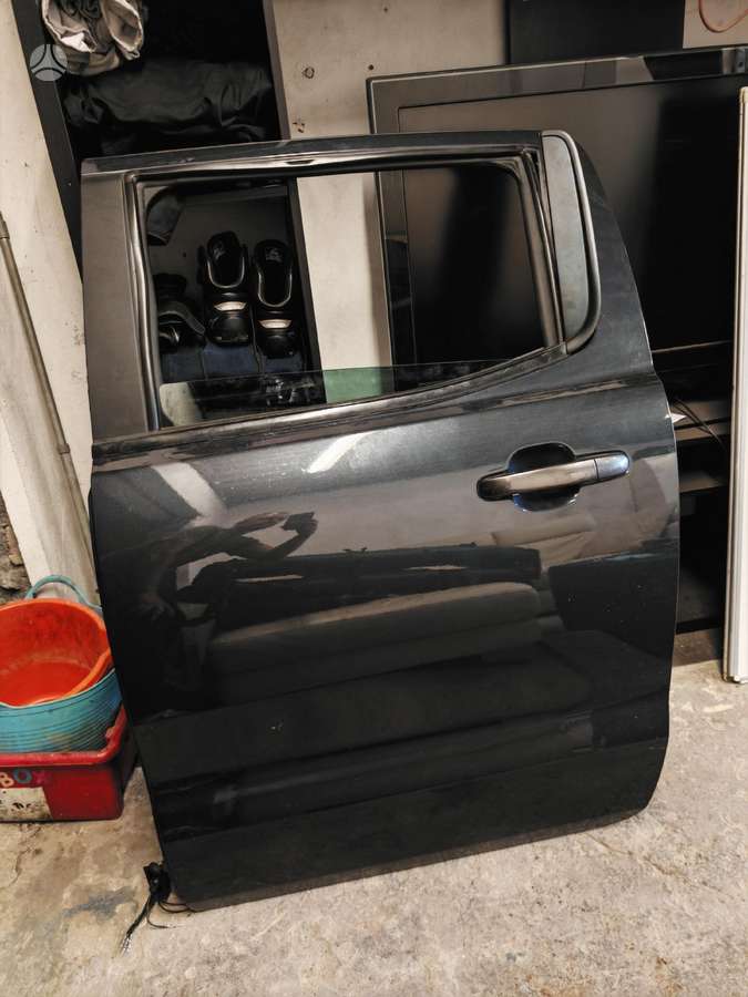 Ford Ranger двери
