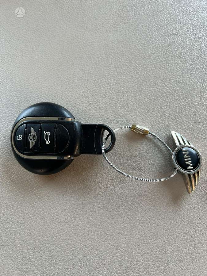 Mini Cooper, 1.5 l., hatchback