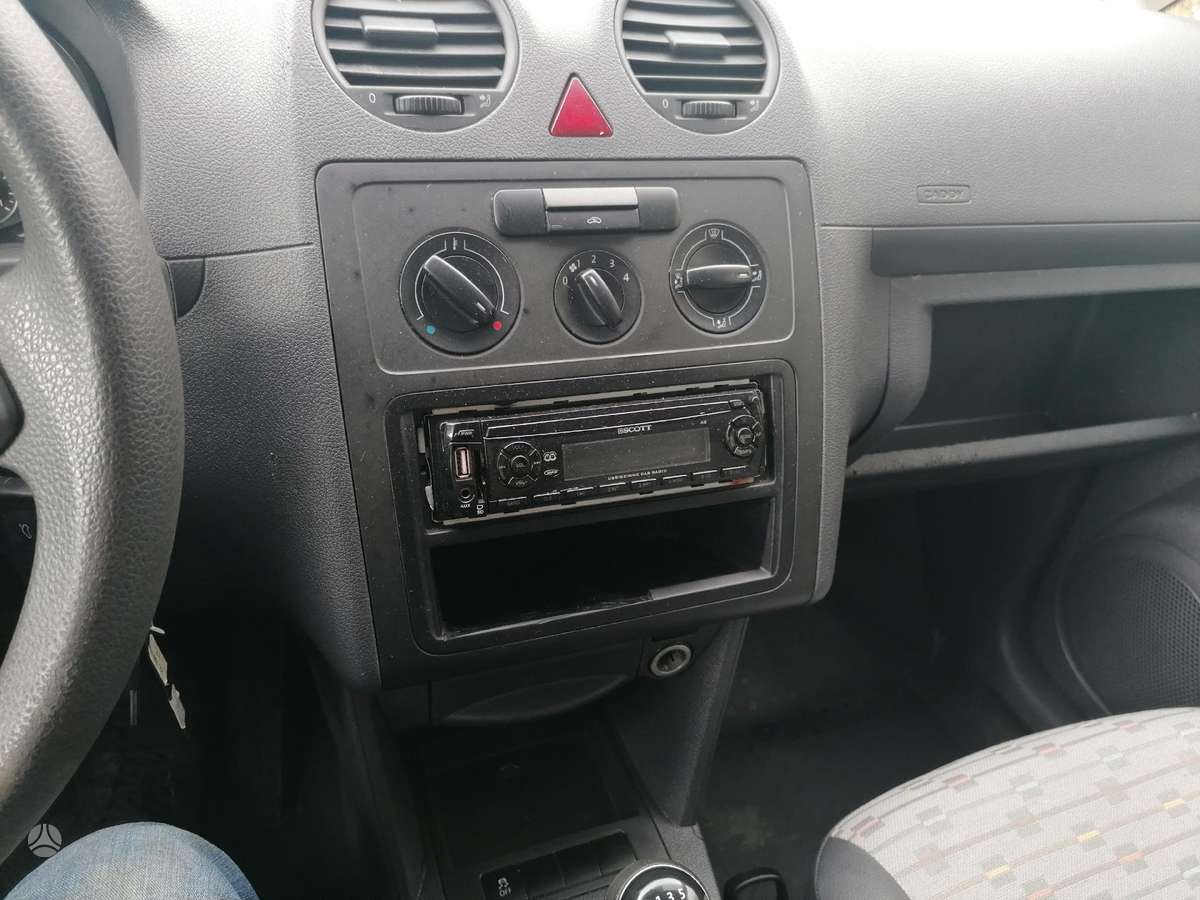 Volkswagen Caddy Maxi - 7