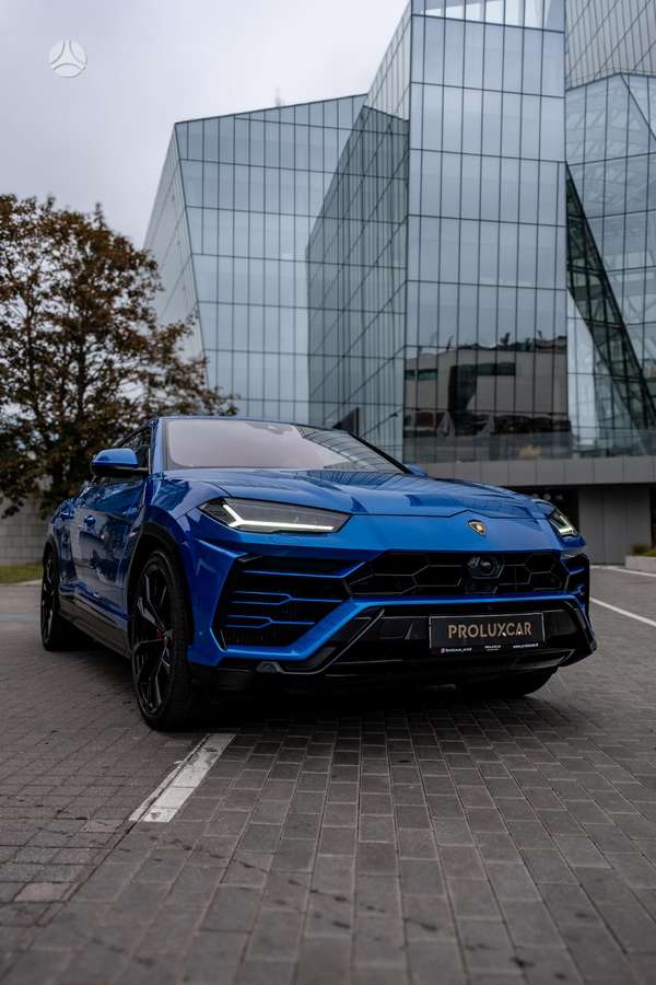 Lamborghini Urus, 4.0 l., visureigis / krosoveris