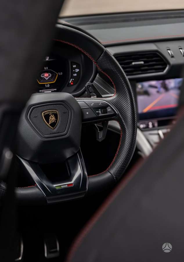 Lamborghini Urus, 4.0 l., Внедорожник / Кроссовер