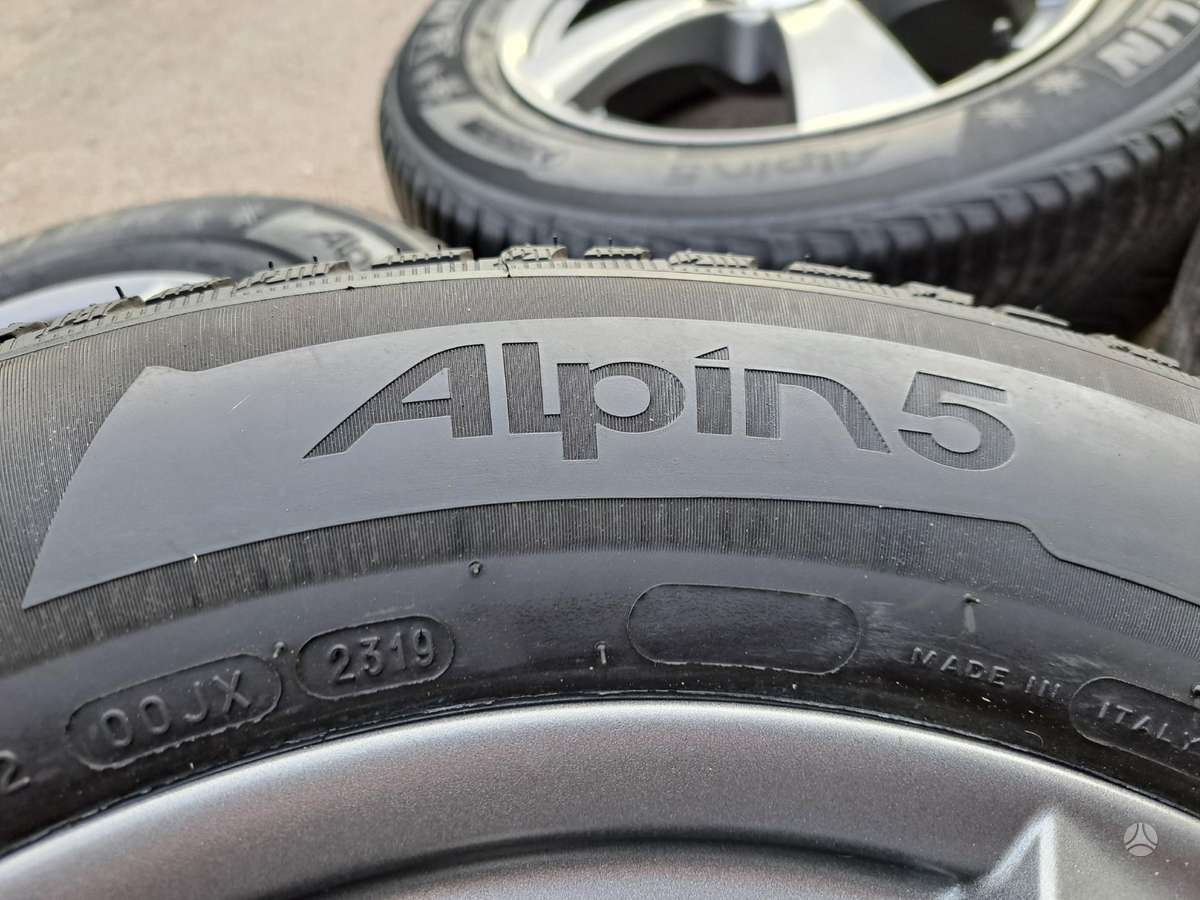 Michelin Alpin5, universalios 215/65 R17