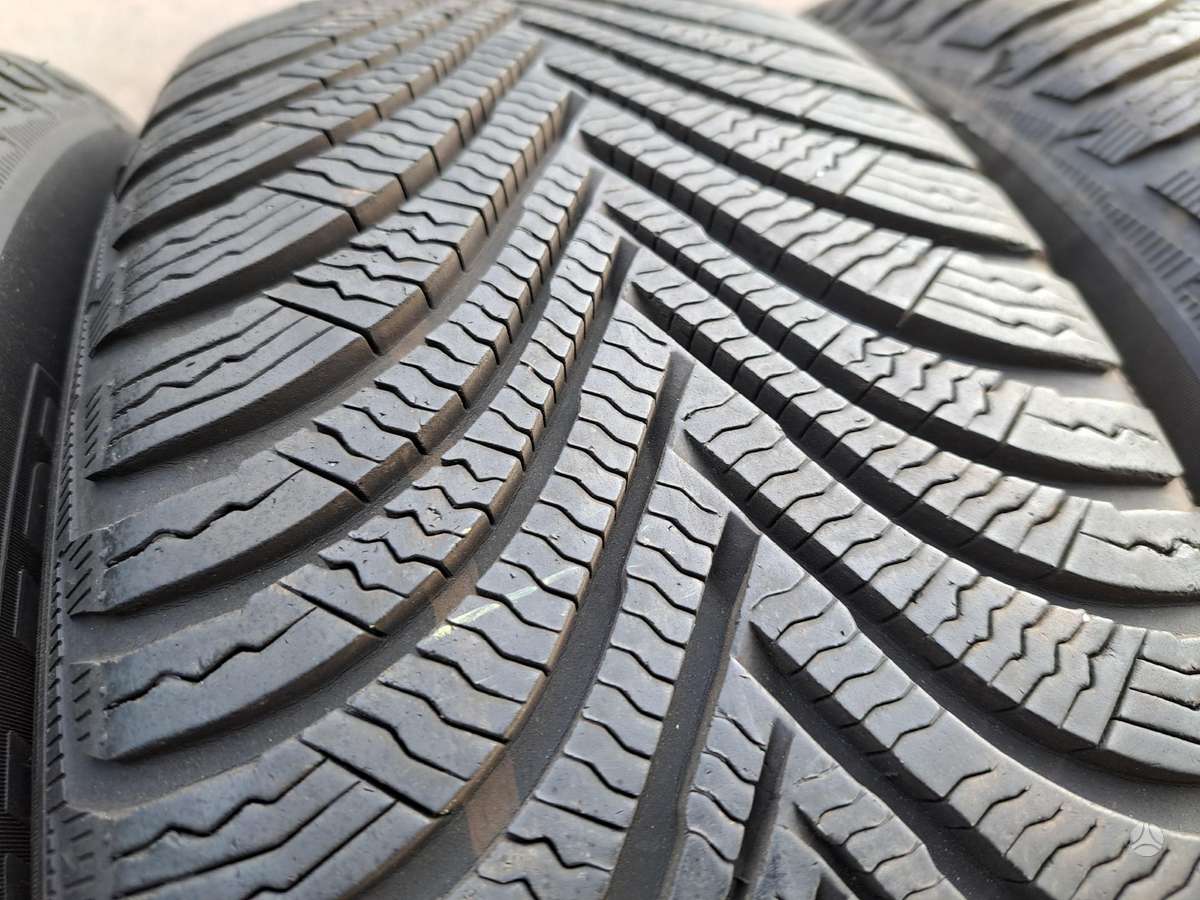 Michelin Alpin5, universalios 215/65 R17