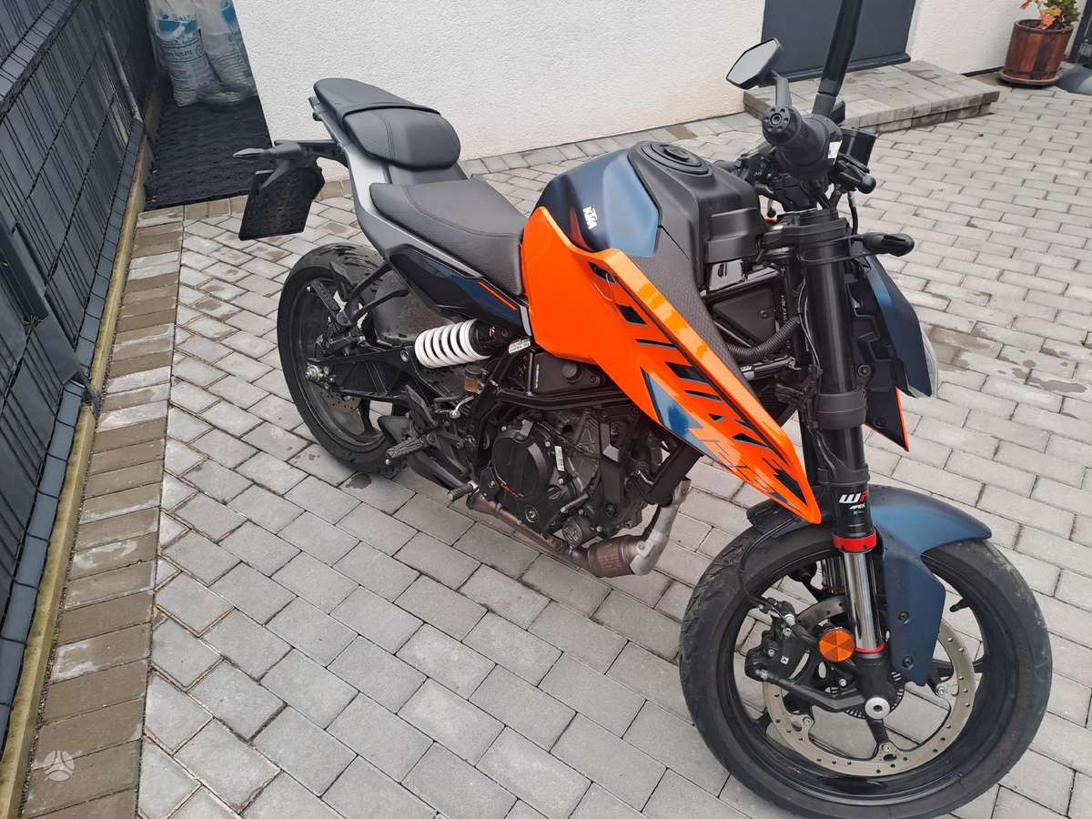 KTM Duke 125cc, street / classic