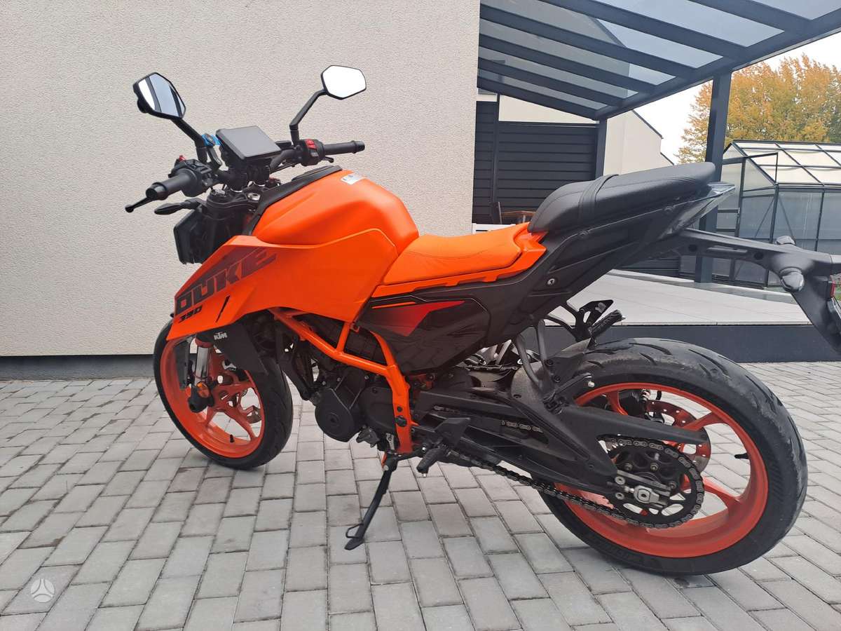 KTM Duke 390cc, street / classic