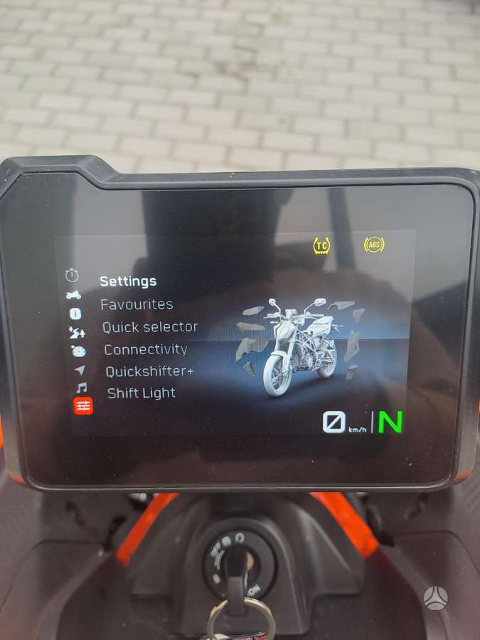 KTM Duke 390cc, street / classic