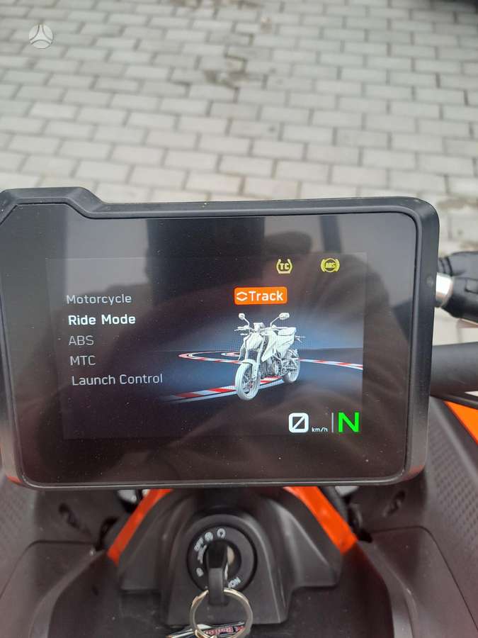 KTM Duke 390cc, street / classic