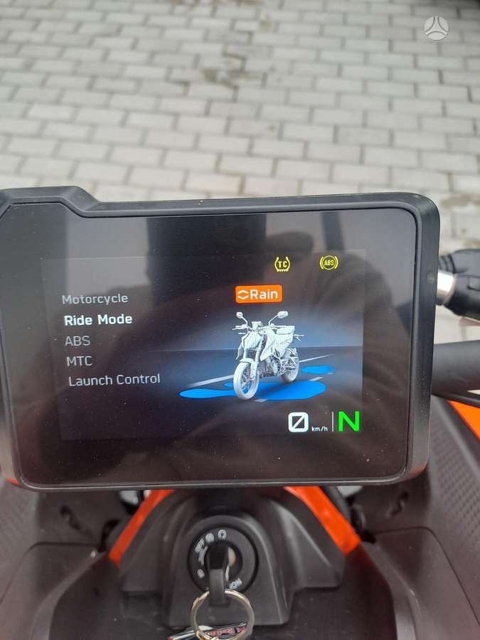 KTM Duke 390cc, street / classic