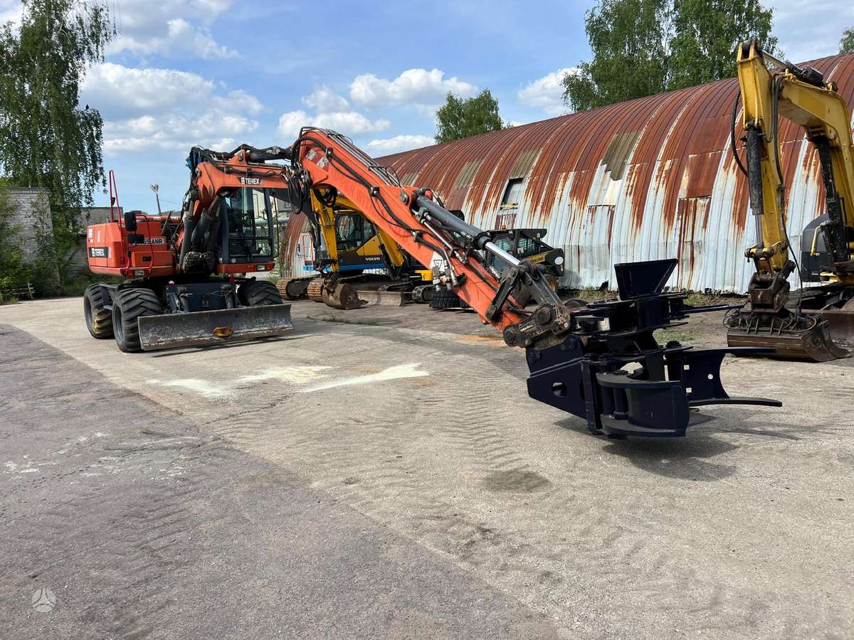 Terex Tw140, ekskavatoriai