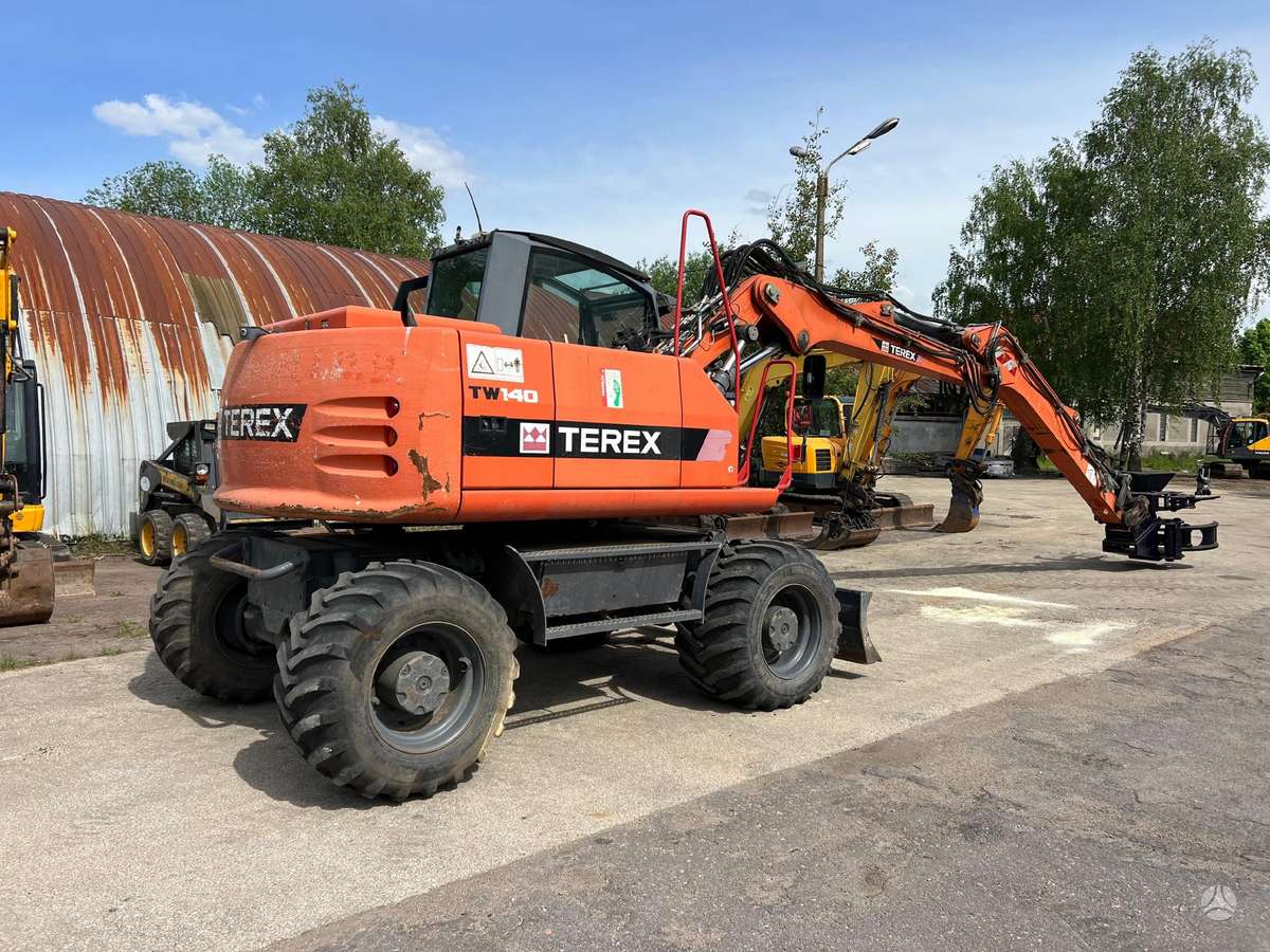 Terex Tw140, ekskavatoriai