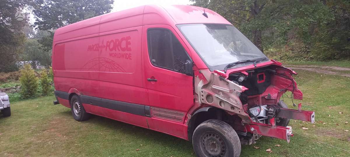 Mercedes-Benz Sprinter, cargo vans