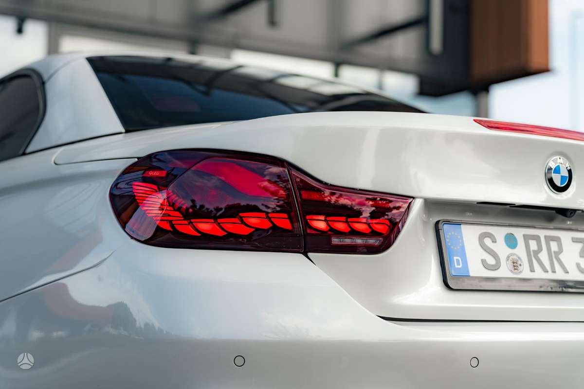BMW M4, 3.0 l., convertible