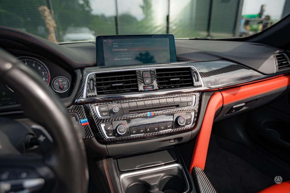 BMW M4, 3.0 l., convertible