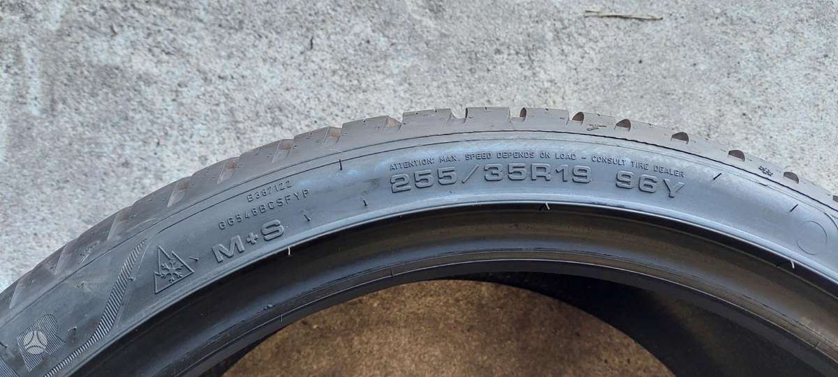 Goodyear, universalios 255/35 R19