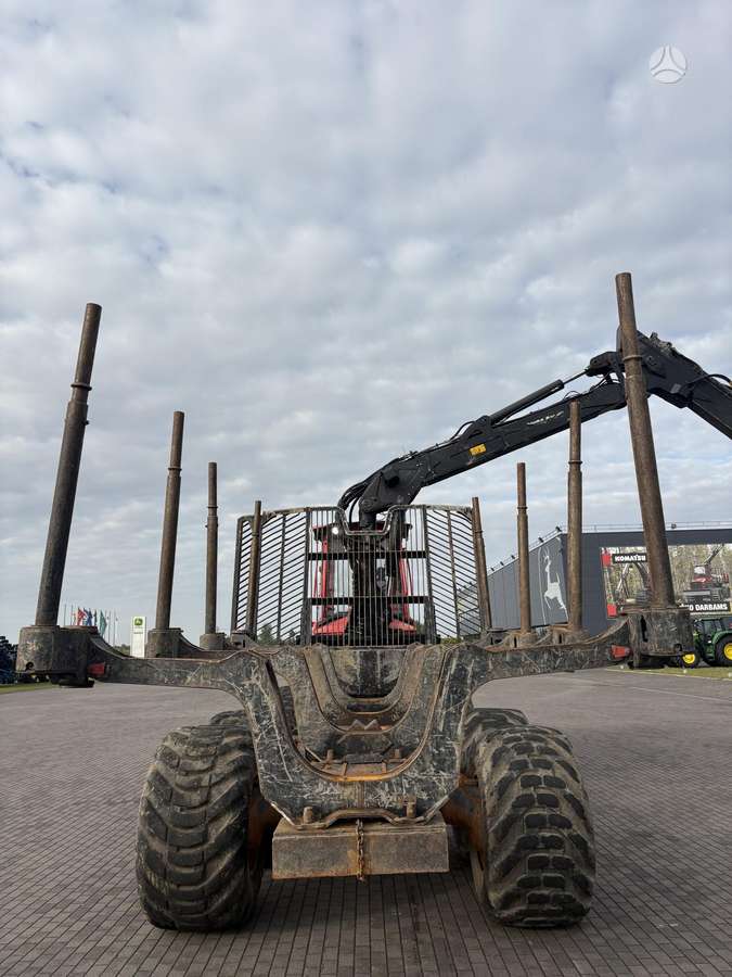 Komatsu 875, medvežės