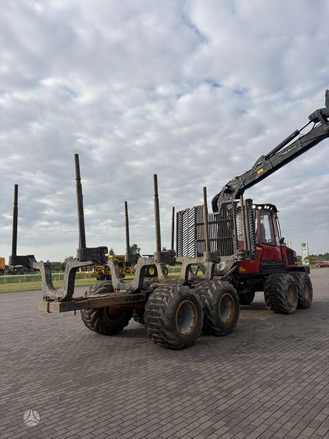Komatsu 875, форвардеры